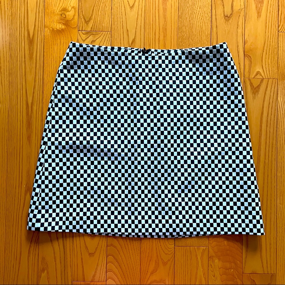 Ricki’s Black & White Checkered Skirt - size 6